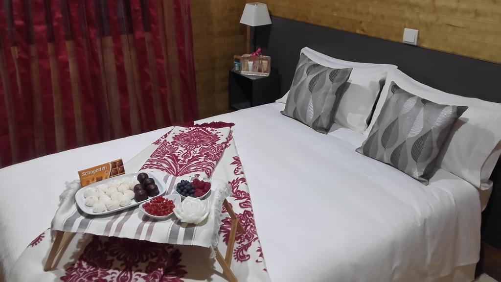 Douro Camping Hotel Miranda do Douro Ngoại thất bức ảnh